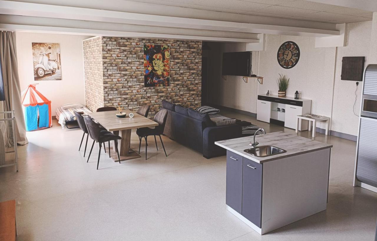 Loft Chez Valy Et Herve Charleville-Mézières Esterno foto